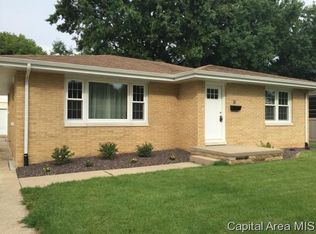 16 Bel Aire Dr, Springfield, IL 62703