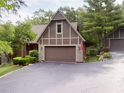 8155 Ravenswood Ln, De Soto, KS, 66018