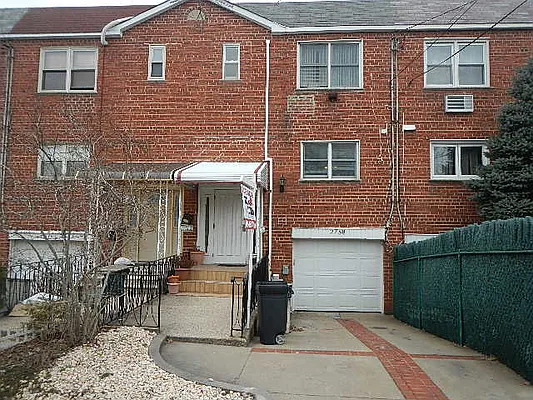 Sold by Talk of the Town Realty | media 4