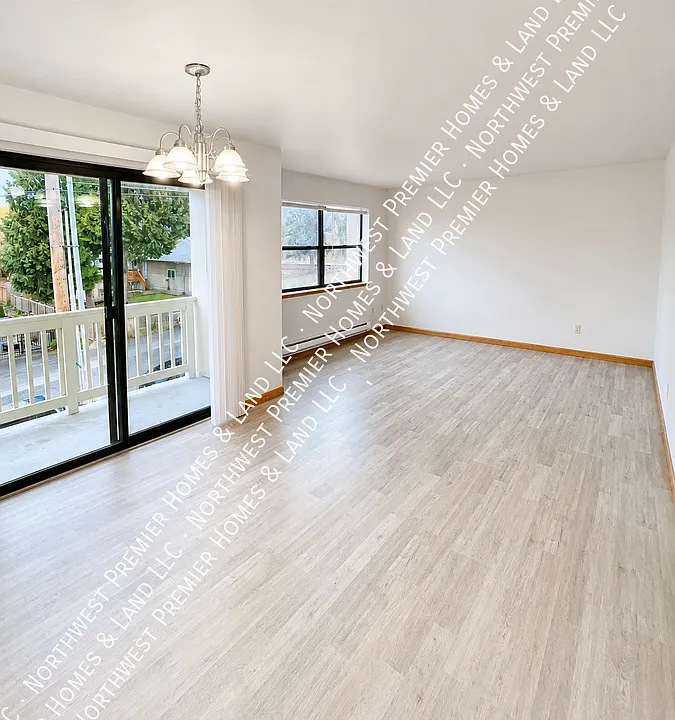 114 NW 3rd Pl #G