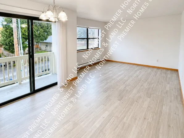 114 NW 3rd Pl #G, Renton, WA 98057