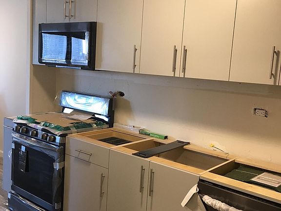 3rd image of 601 Surf Ave APT 4N