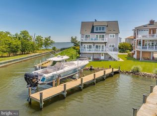 3300 Shore Dr, Annapolis, MD 21403