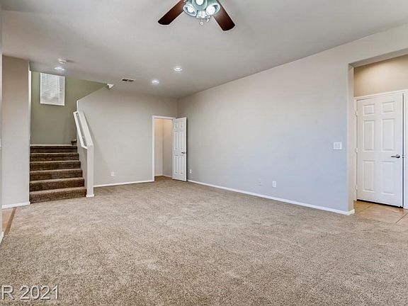 5th image of 10554 La Campana St
