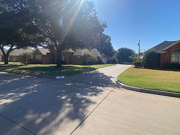 3rd image of 1104 Dove Ln