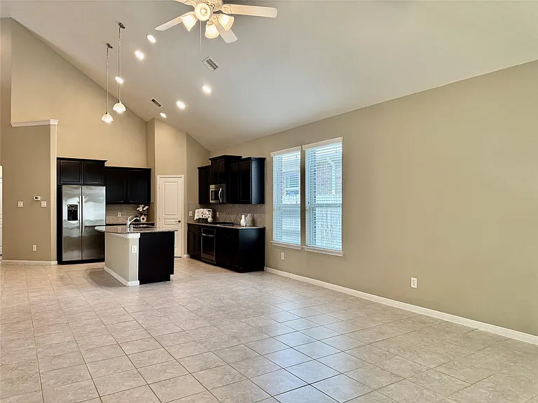 6418 Burgess Heights Ln — Photo 10