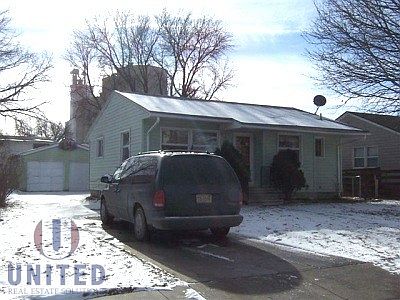 1st image of 412 W 26th St