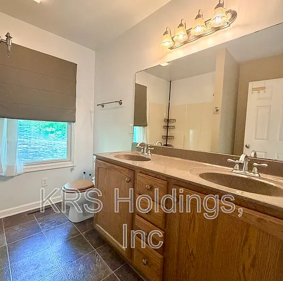 477 Westwood Rd — Photo 9