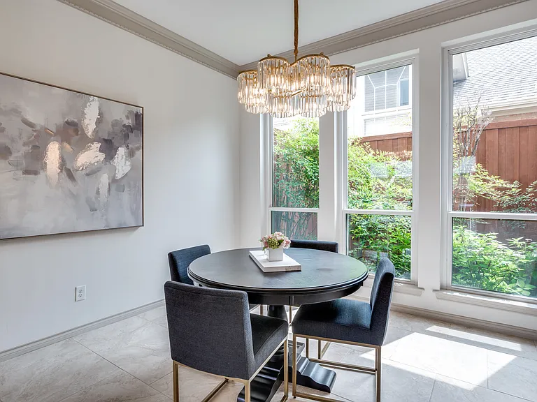 4605 Adrian Way — Photo 8