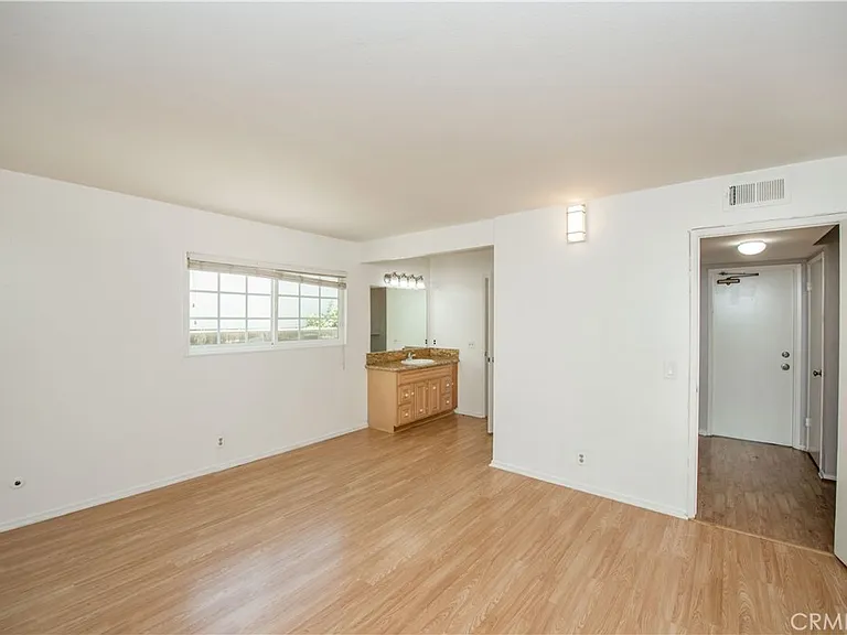 1709 Beechwood Ave — Photo 17