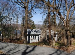 10 Longview Rd, Sparta, NJ 07871