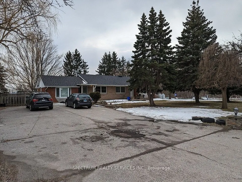 5006 Derry Rd W