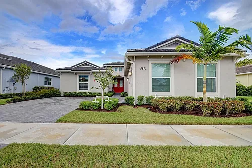 5872 Whippoorwill Cir Photo 1