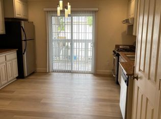 10061 Pasadena Ave APT 3, Cupertino, CA