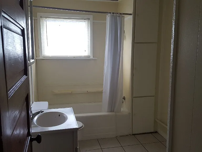 122 Leland Ave #3 — Photo 2
