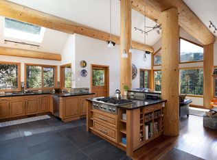 9503 Emerald Dr, Whistler, BC V8E 0G5