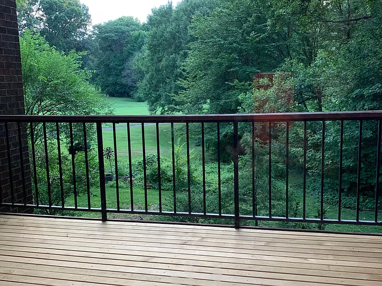 11635 Hunters Green Ct — Photo 2