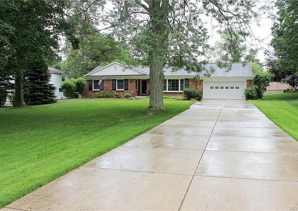 1st image of 5051 Winding Ln