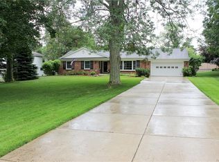 5051 Winding Ln, Clarence, NY 14031
