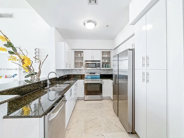 7900 Harbor Island Dr #Penthouse 14 — Photo 4