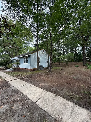 132 Bremer St Photo 1