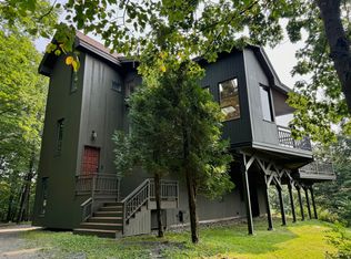 427 Mercer Mountain Rd, Austerlitz, NY 12017