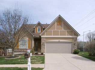1602 Prospect Village Dr, Lake Saint Louis, MO 63367