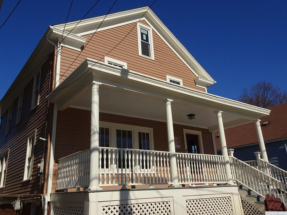 1st image of 40 Glenwood Blvd