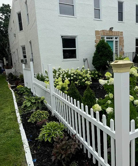 2717 Girard Ave S #101 — Photo 5