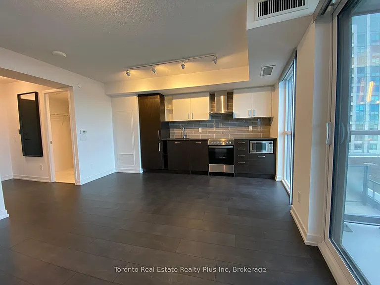 125 Redpath Ave #1111 — Photo 6