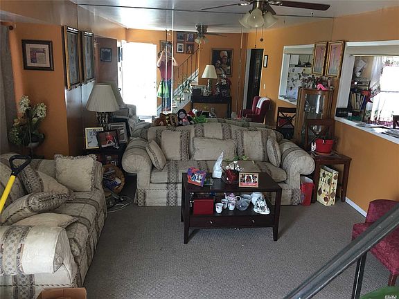 2nd image of 252 Brooklyn Ave