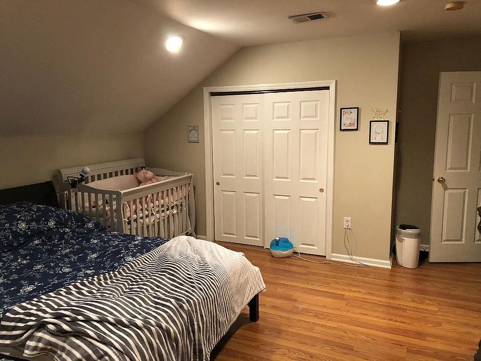 1st image of 333 Valley Brook Ave APT 3
