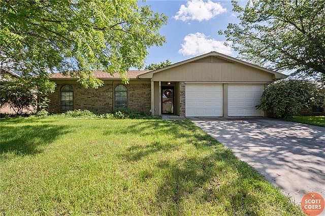 1st image of 3508 Surrey Ln