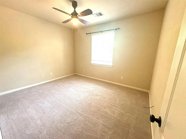 15210 Falcon Dr — Photo 27