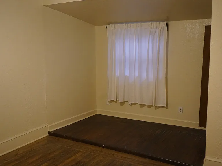 4643 Tulip Ave — Photo 9