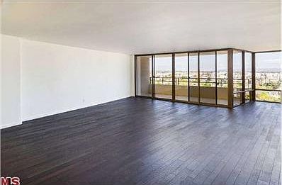 5th image of 4337 Marina City Dr Unit 749