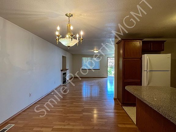 4th image of 6426 SE 144th Ln