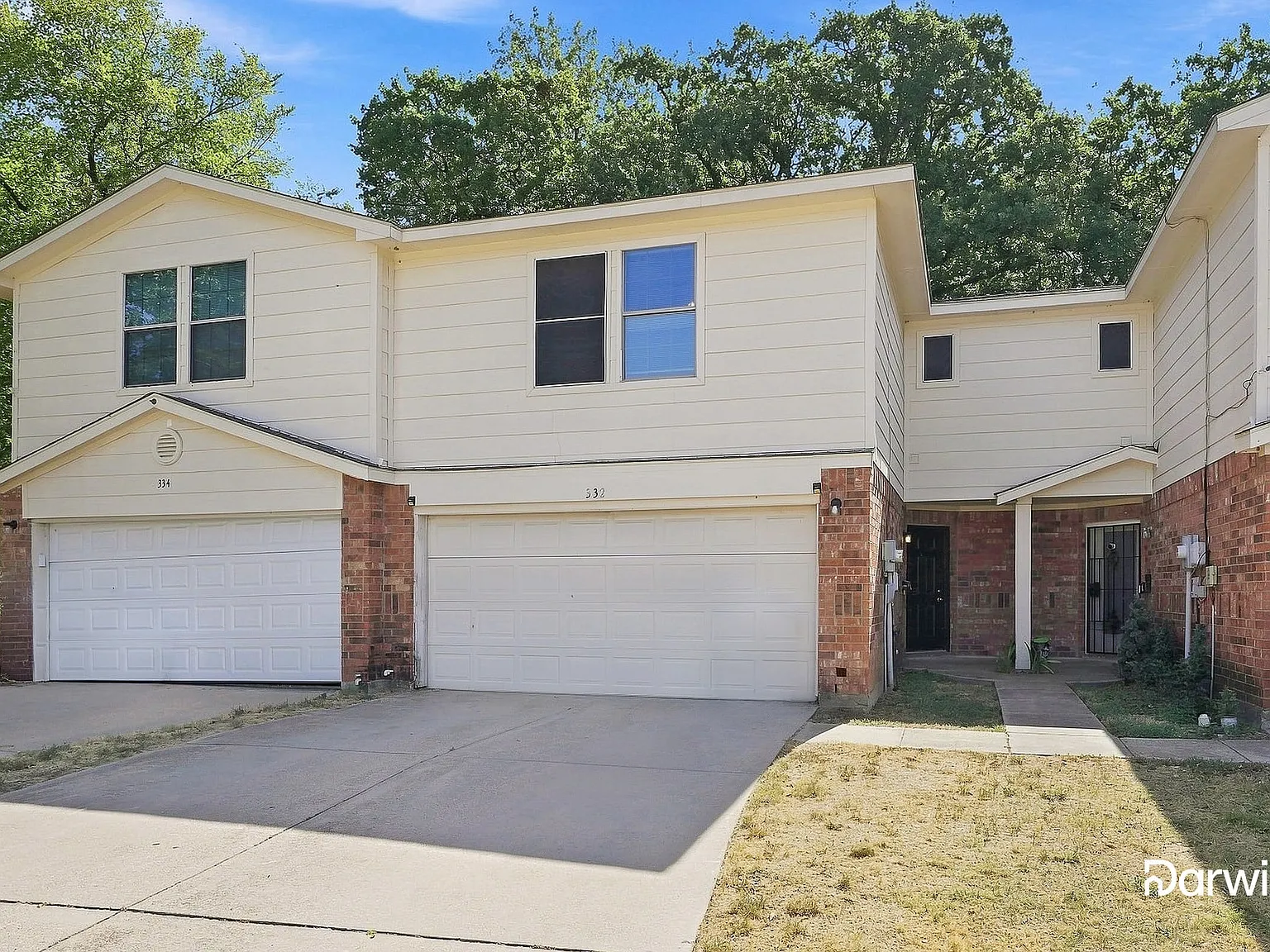 3 bed, 2.5 bath, 1347 sqft, $1,625 — Photo 1