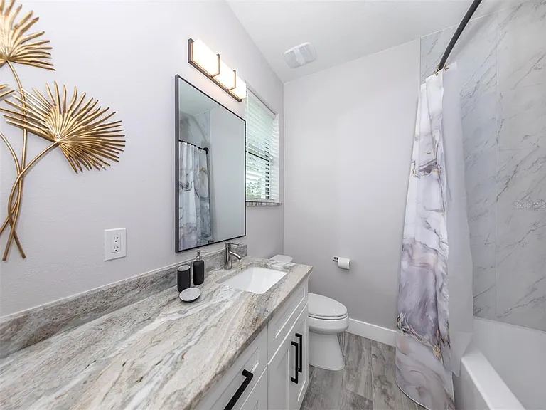 17566 De Miranda Ave — Photo 18