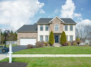 27 Erica Dr, Langhorne, PA 19047