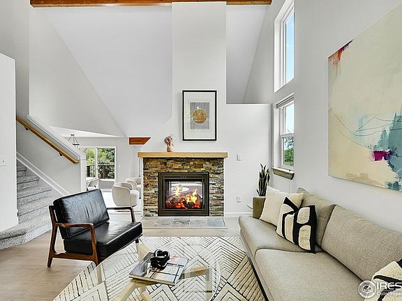 4th image of 2335 Dogwood Cir