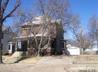 1717 4th St, Madison, IL 62060