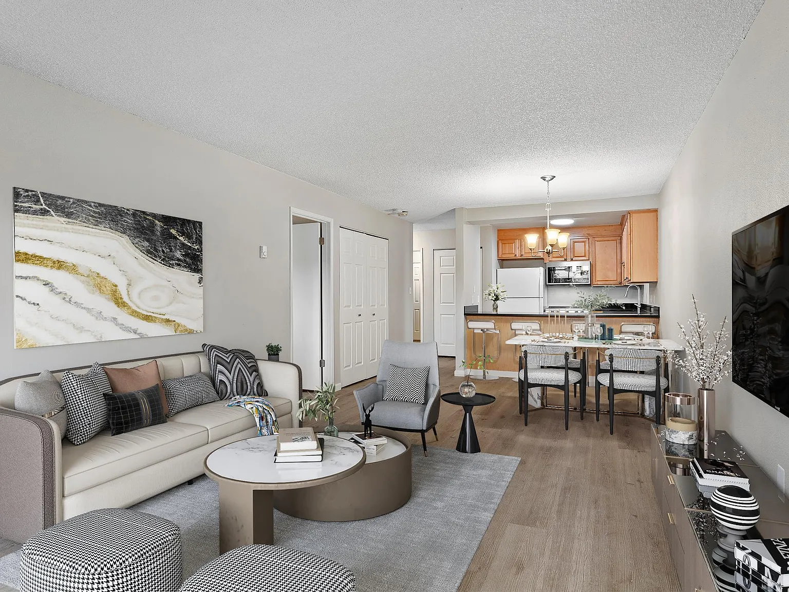 8067 170th Pl NE — Photo 1