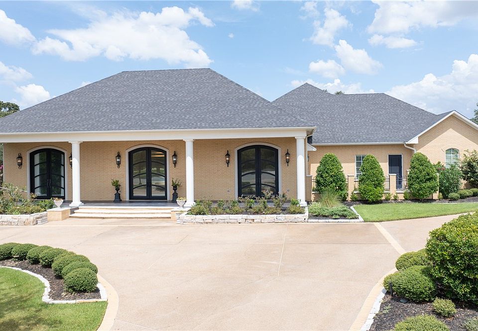 1st image of 4211 Serrano Ct