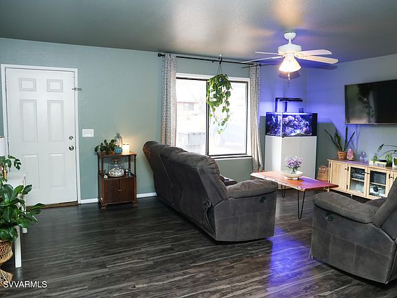 3rd image of 1031 S Monte Tesoro Drive