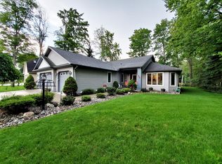 308 Waterway Ct, Houghton Lake, MI 48629