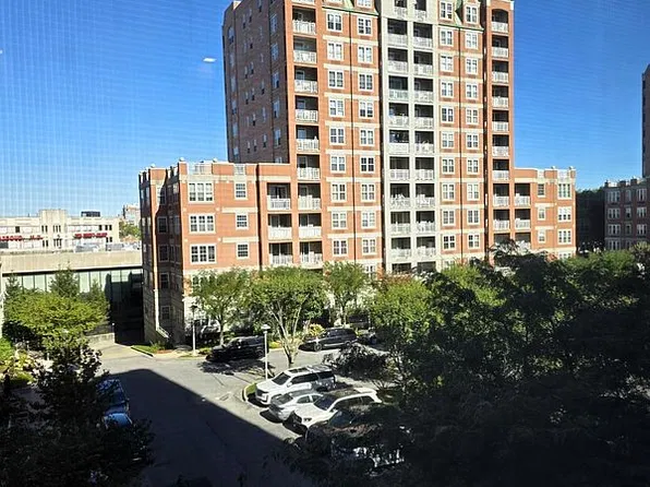 60 Oceana Dr W APT 4A, Brooklyn, NY 11235