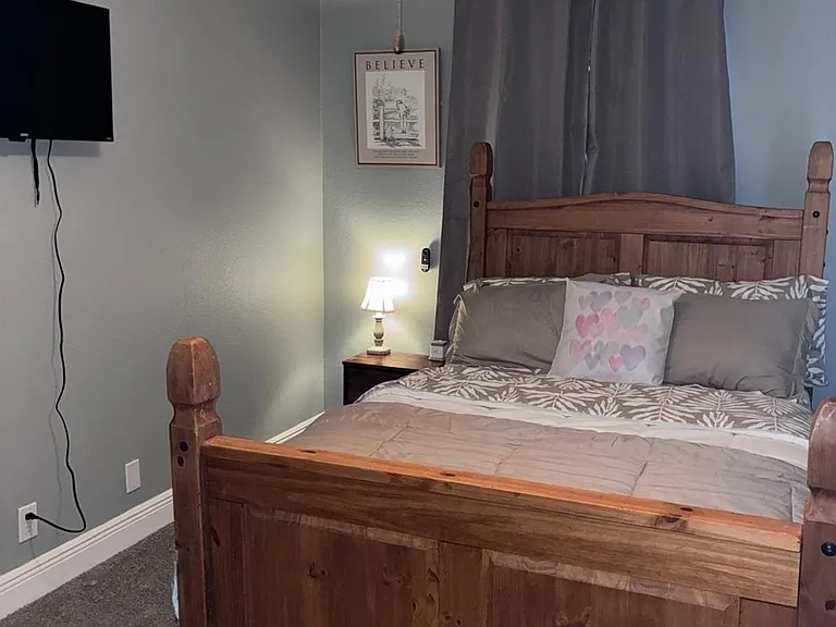 7910 Hawk Park — Photo 10