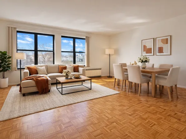 657 Warren Street image 1 of 17