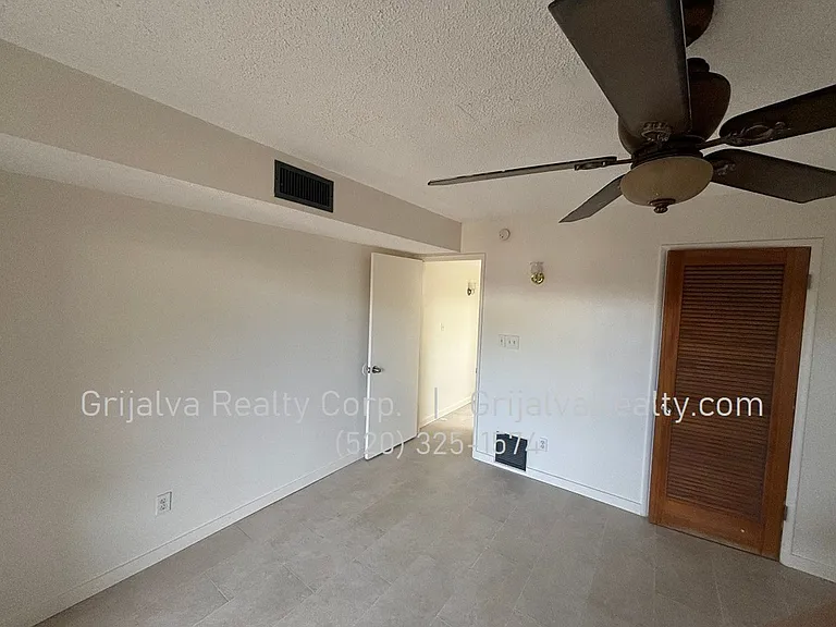 2451 Mitchell — Photo 5
